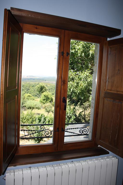 Hotel Rural Santa Cruz Santa Cruz de los Cuerragos Ngoại thất bức ảnh